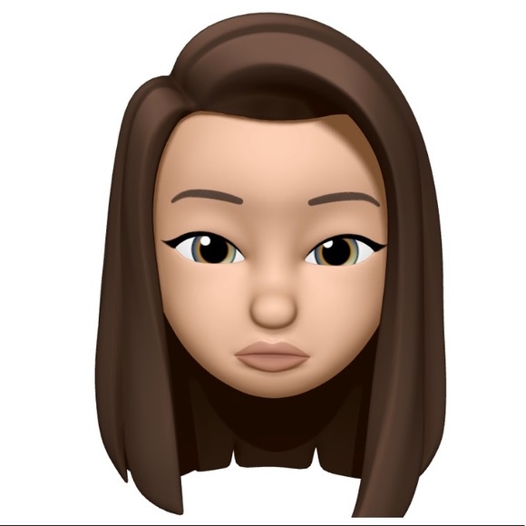 Meet your Posher, Nicole - Picture 1 of 1